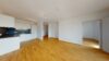 | TOLLER ERSTBEZUG | AUSGEZEICHNETE LAGE | NAHE THERESA-TAUSCHER-PARK | RICHTUNG SÜDEN | ZWEI ZIMMER | 3-D RUNDGANG | MIT BALKON | 3. STOCK | NIEDRIGENERGIEHAUS - Bild