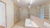 | TOLLER ERSTBEZUG | AUSGEZEICHNETE LAGE | NAHE THERESA-TAUSCHER-PARK | RICHTUNG SÜDEN | ZWEI ZIMMER | 3-D RUNDGANG | MIT BALKON | 3. STOCK | NIEDRIGENERGIEHAUS - Bild